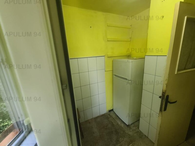 Apartament cu 2 camere de vanzare in Campina